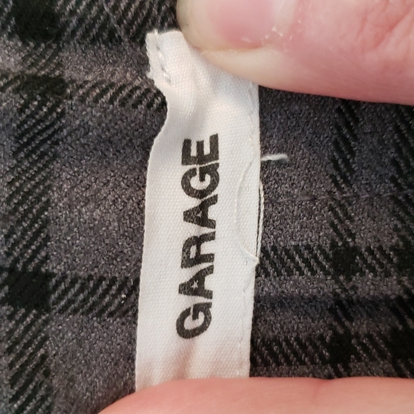 Garage skirt plaid size small - Picture 2 of 4